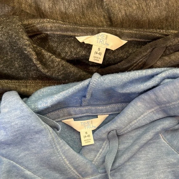 Time and Tru Garment Washed
Pullover Hoodie, Set of 2, Size Small - Picture 4 of 7